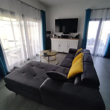 Vila Climatisee Avec Piscine Pour De Superbes Au Soleil !