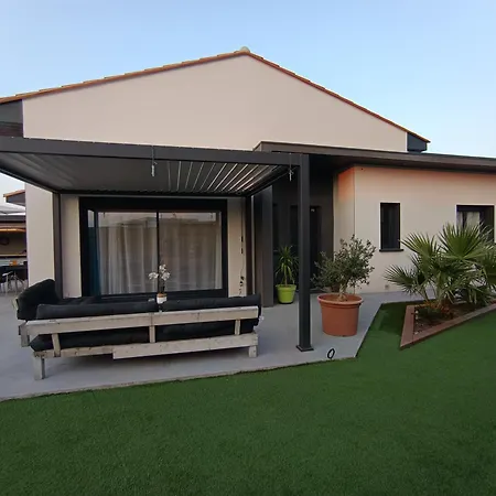 Villa Climatisee Avec Piscine Pour De Superbes Au Soleil !