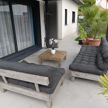 Climatisee Avec Piscine Pour De Superbes Au Soleil ! * Perpignan